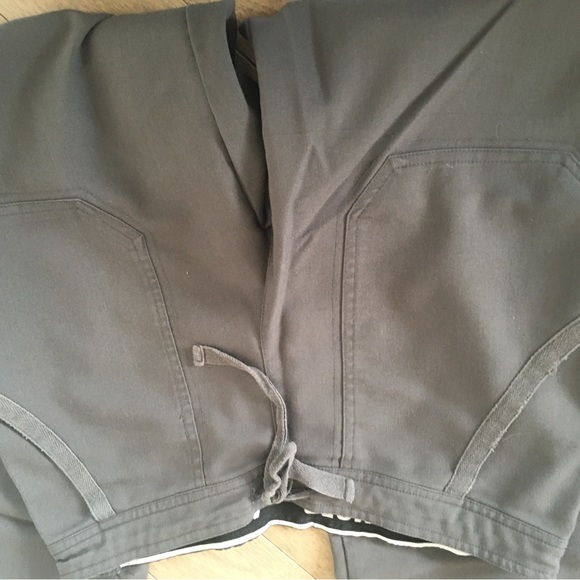 MOBB Scrubs top & bottom - Picture 4 of 7